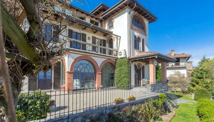 Historic Villa for sale 28838 Stresa, Piemont,  Italy