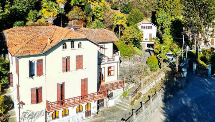 Historic Villa Nebbiuno 1