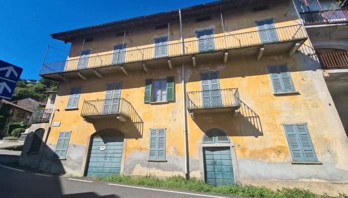 Farmhouse for sale Magognino, Piemont,  Italy