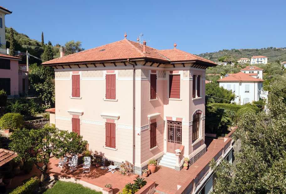 Properties in Italy Liguria