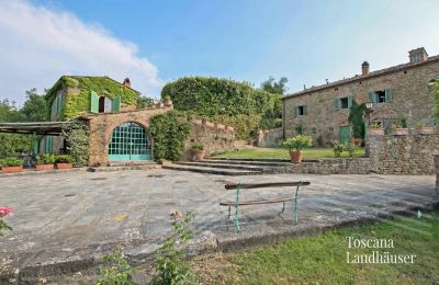 Landhus købe Arezzo, Toscana, RIF 2993 Blick auf Gebäude