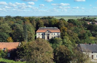 Castle for sale Granówko, Greater Poland Voivodeship, Front view