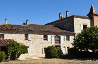 Manor House for sale Cuq-Toulza, Occitania:  Side view