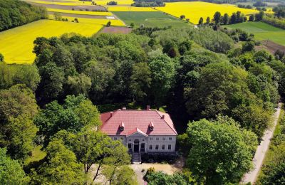 Castle Sławnikowice, Lower Silesian Voivodeship