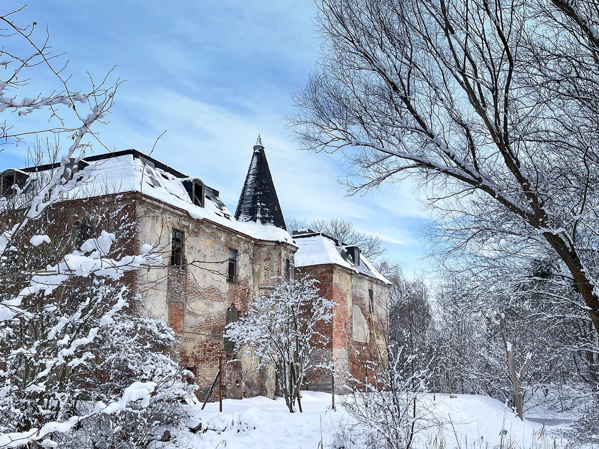 Photos PALACE AND PARK COMPLEX from the 14th century WROCŁAW-KOMOROWICE (Monument) – historic property