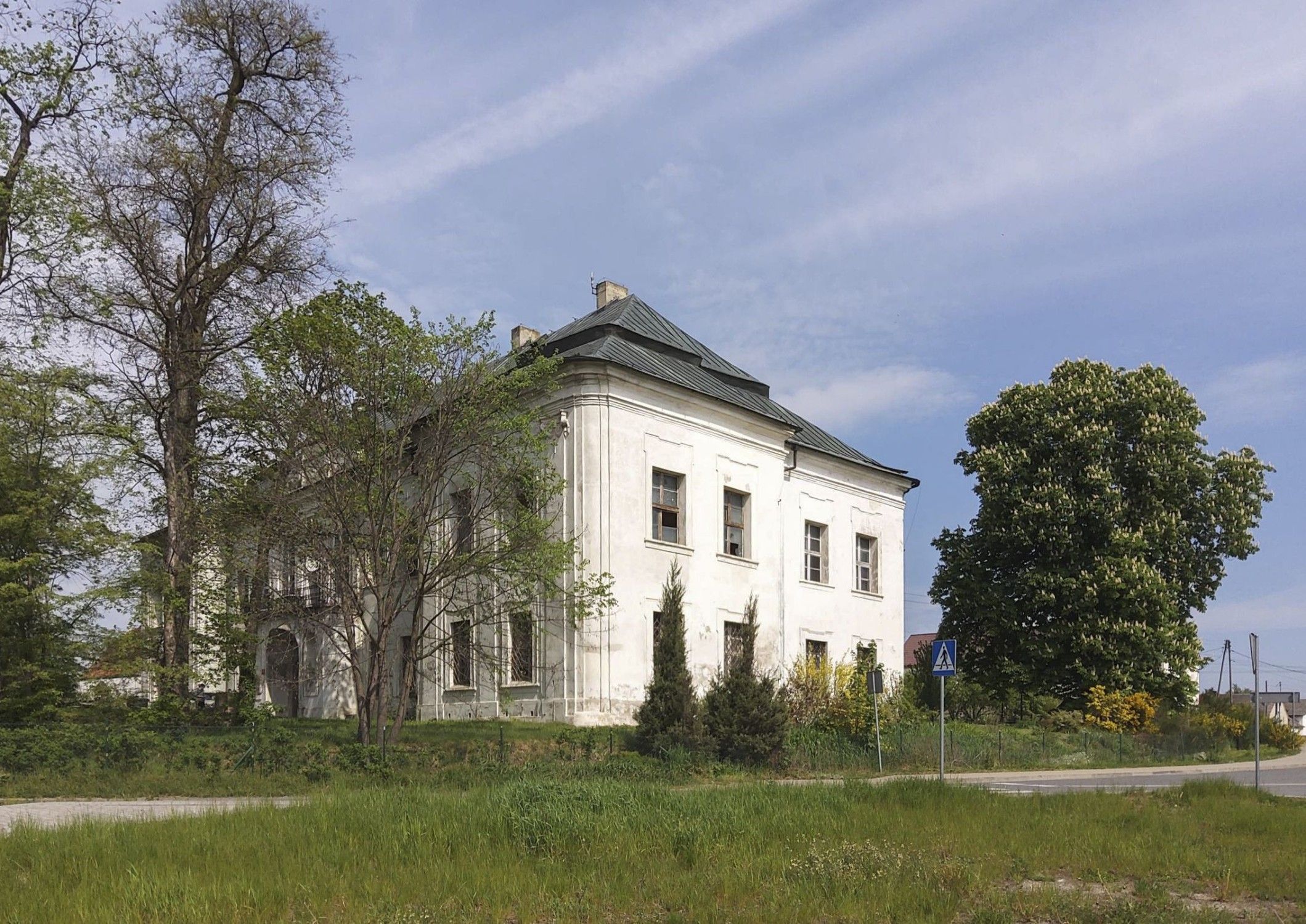 Photos Palace for sale in Pisarzowice near Moszna castle