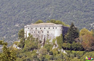 Character Properties, Medieval castle in the Abruzzo region