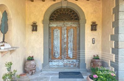 Country House for sale Cortona, Tuscany:  Entrance