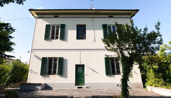 Historic Villa Lucca 3