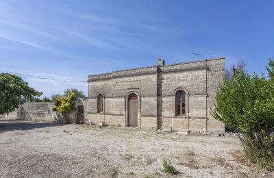 Manor House for sale Oria, Apulia, Front view