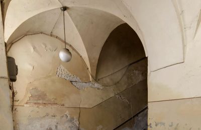 Castle for sale Piobbico, Garibaldi  95, Marche:  Staircase