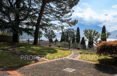 Historic Villa for sale Bellano, Lombardy:  Garden