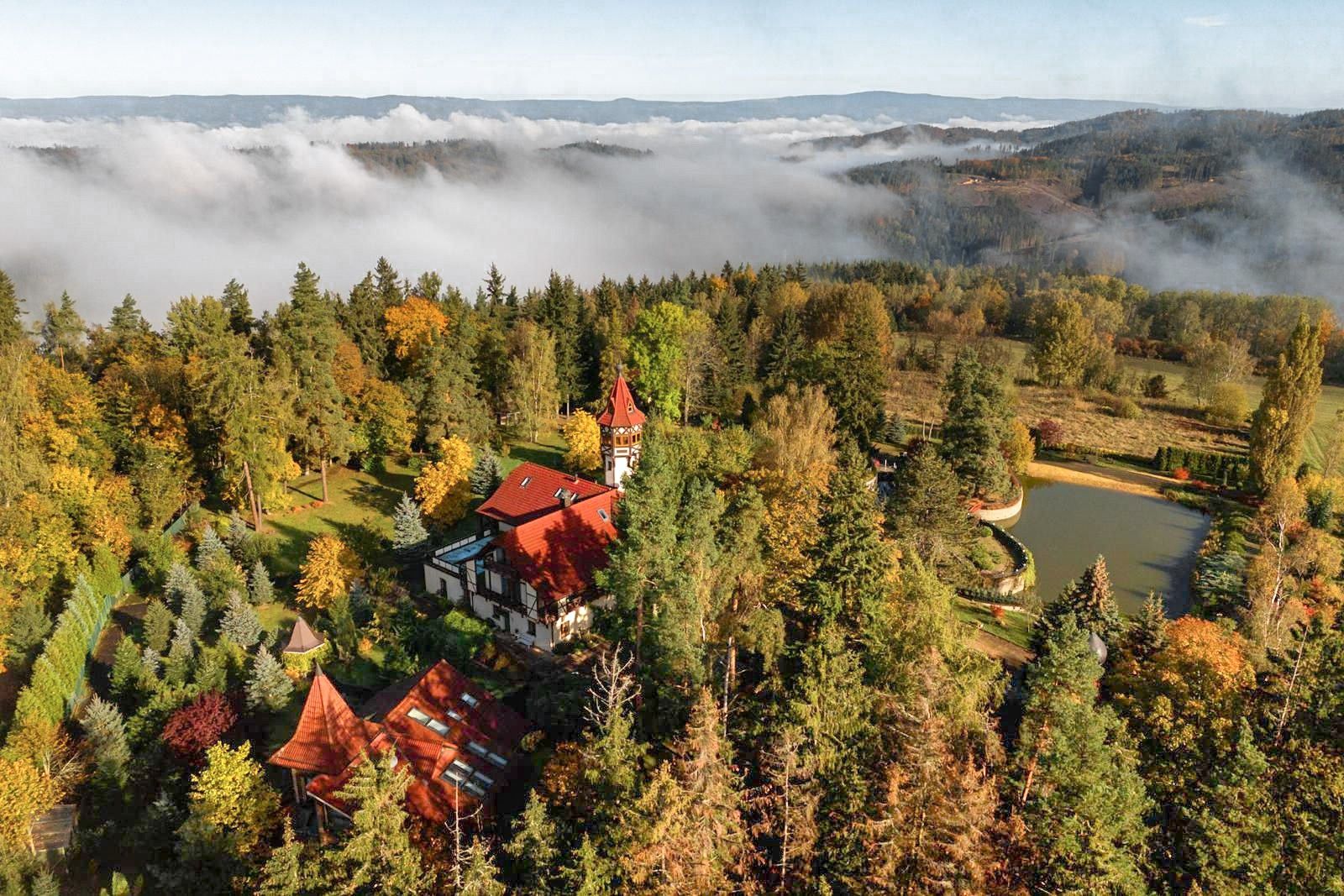 Photos Forest mansion near Karlovy Vary