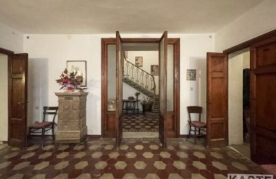 Historic Villa for sale Santo Pietro Belvedere, Tuscany:  