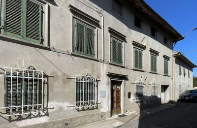 Historic Villa for sale Santo Pietro Belvedere, Tuscany:  