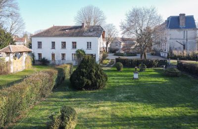 Castle for sale Villevaudé, Ile-de-France:  Outbuilding