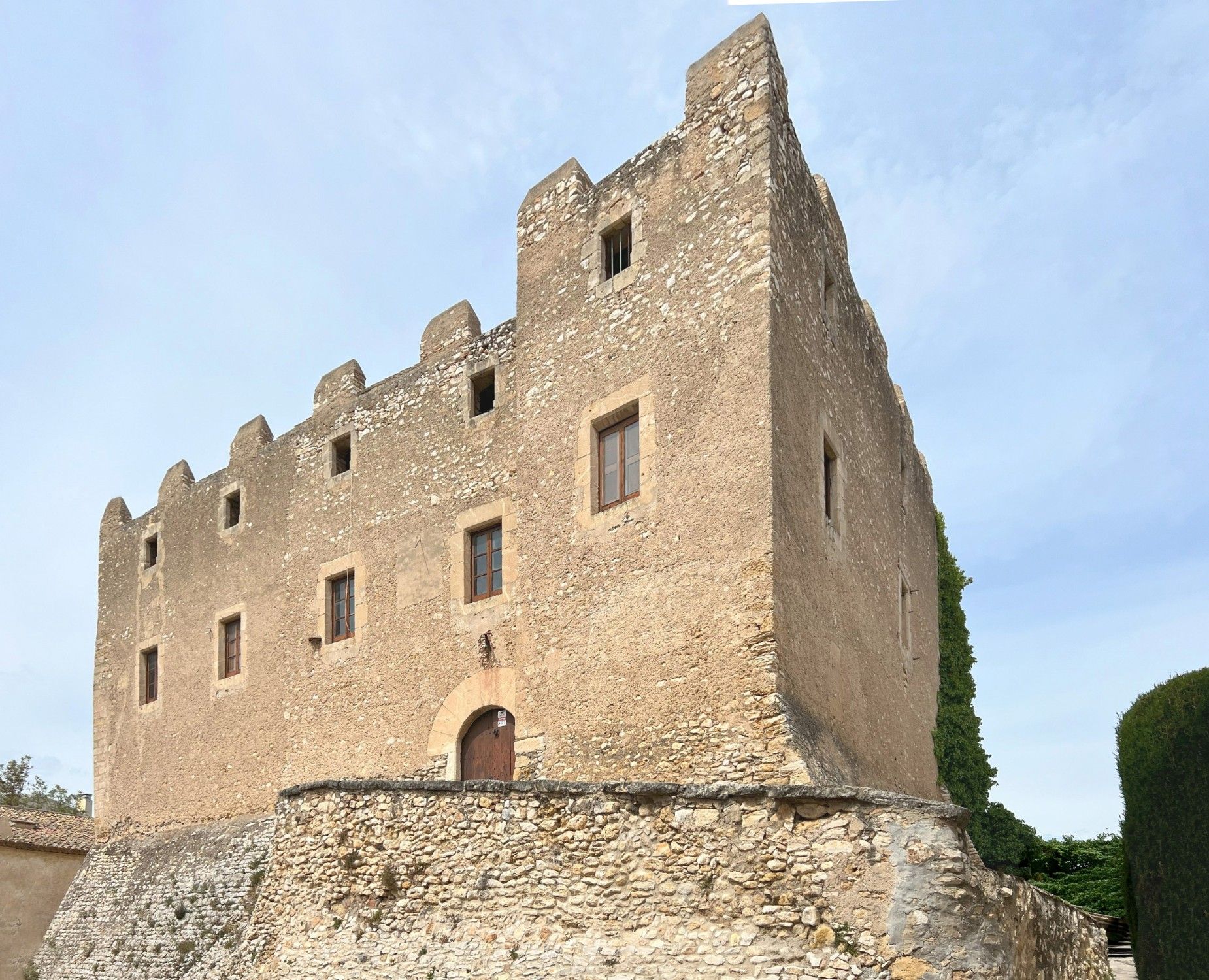 Photos Medieval castle with sea views south of Barcelona