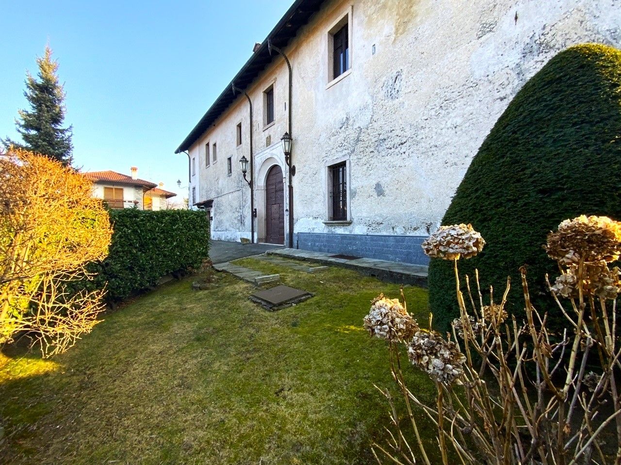 Photos Part of the Historic "Il Castello di Vezzo" Estate by the Visconti Family
