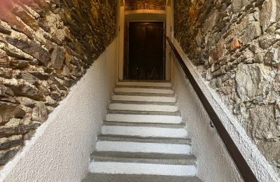 Manor House for sale Gignese, Via al Castello 20, Piemont, Steintreppe