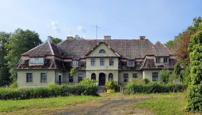 Manor House Łebień, Pomeranian Voivodeship