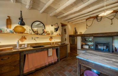 Farmhouse for sale Lamole, Tuscany, Image 18/37