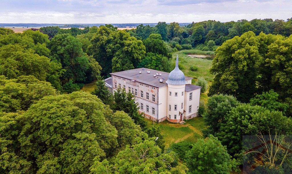 Photos West Pomerania: Country manor with pond and woodland