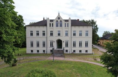 Character Properties, Manor near the Baltic Sea
