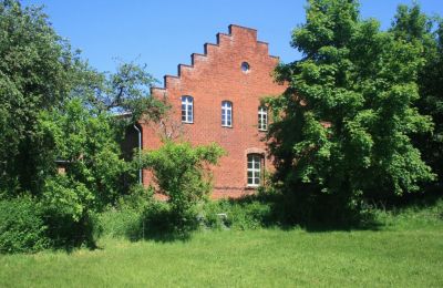 Character Properties, Manor house near Pasewalk, Mecklenburg-Vorpommern-Brandenburg-Poland