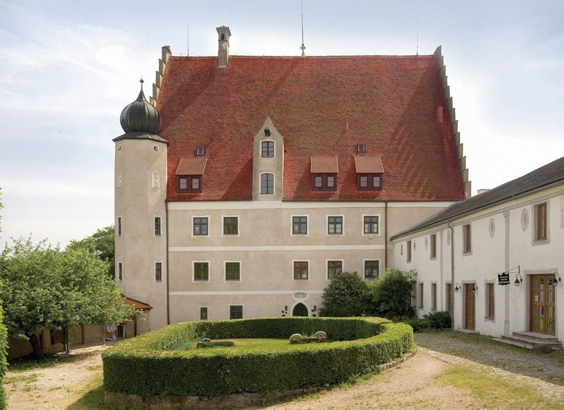 Photos Castle between Ingolstadt and Regensburg