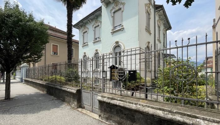 Castle Apartment Luino 1