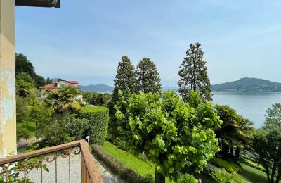 Historic Villa for sale Meina, SS33 del Sempione 13, Piemont, Photo 2/38