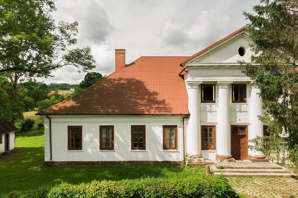 Photos Wonderful classical country manor in Rożnów - commission-free