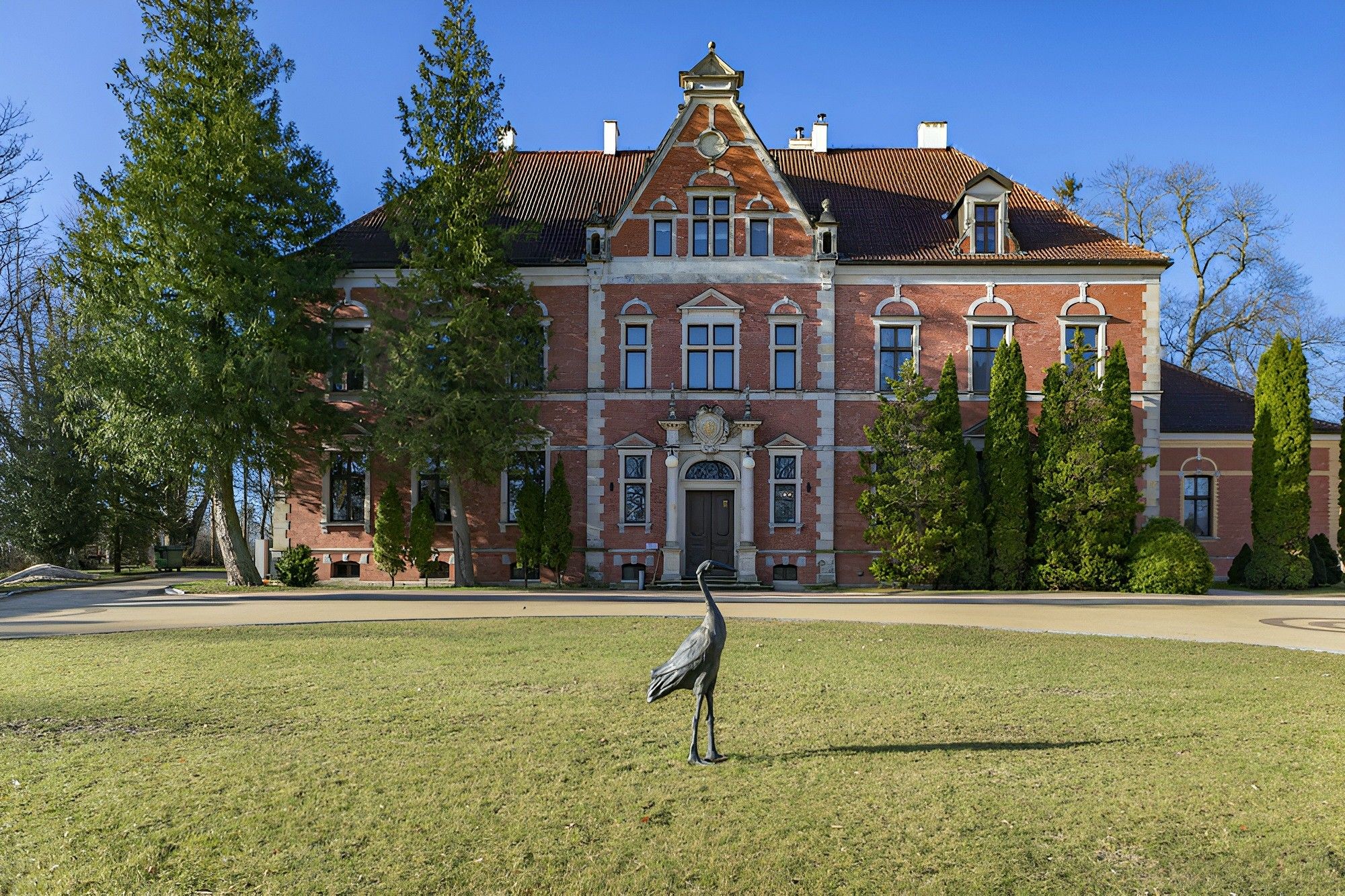 Billeder Herregård med park og udhuse nær Østersøen