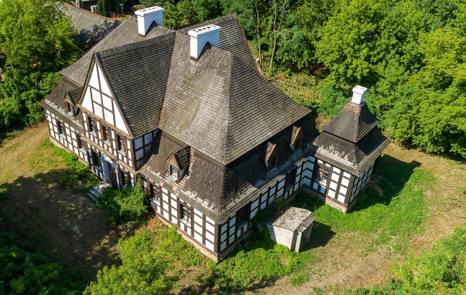 Photos Impressive manor near Poznan