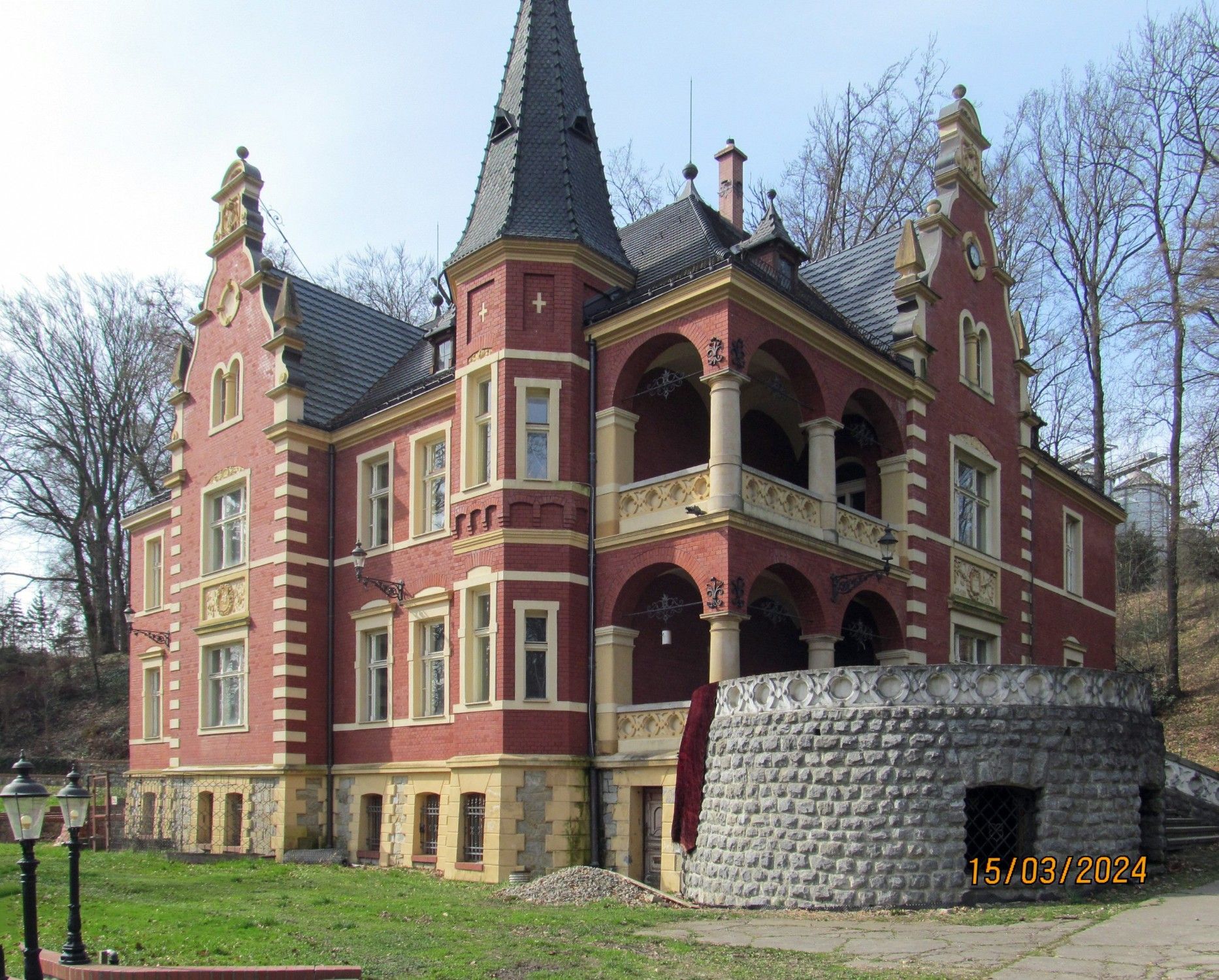 Photos Old Mansion in Poland: Pałacyk w Ziębicach