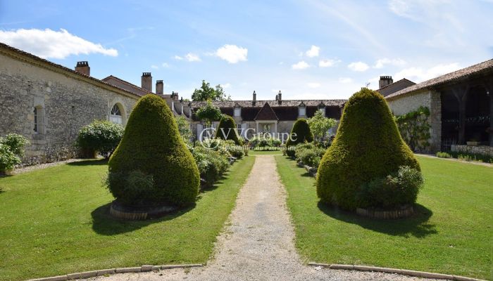 Castle Monflanquin 2