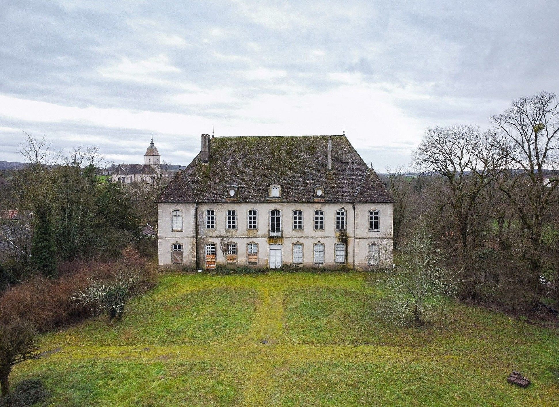 Photos Château in Burgundy-Franche-Comté, Near Swiss Border