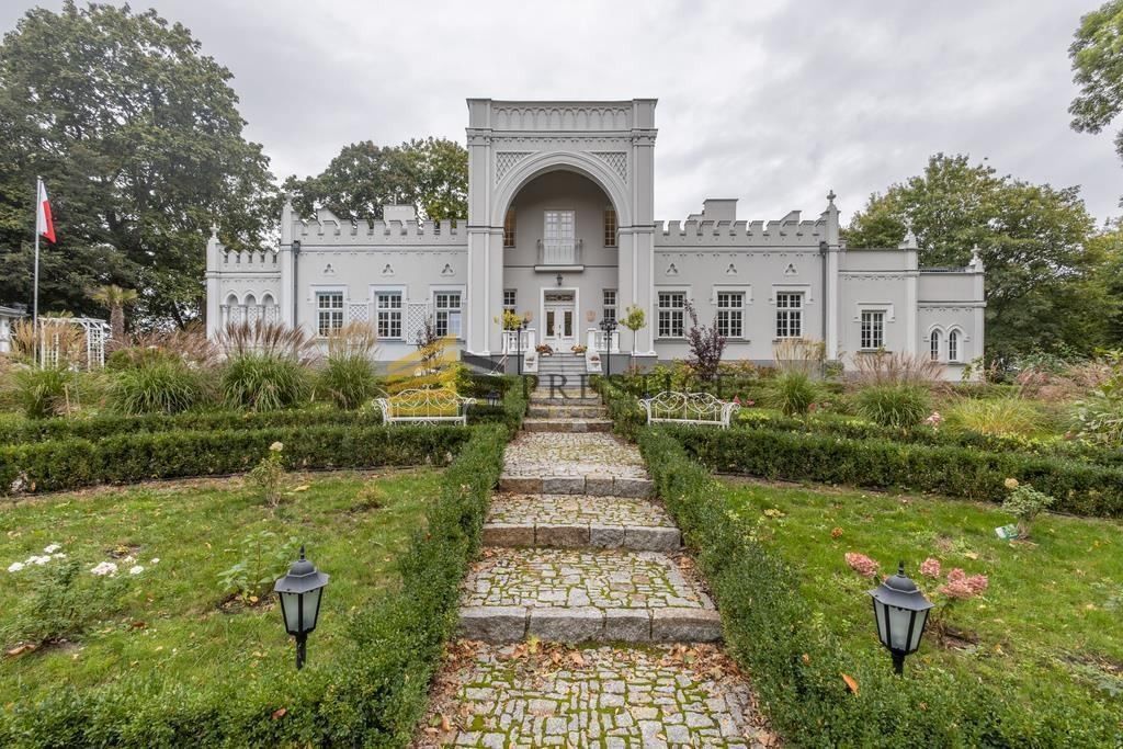 Photos Luxury country manor with large grounds, Northwest of Warsaw