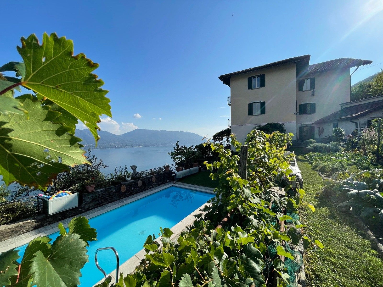 Billeder Villa med søudsigt i Cannero Riviera, Lago Maggiore