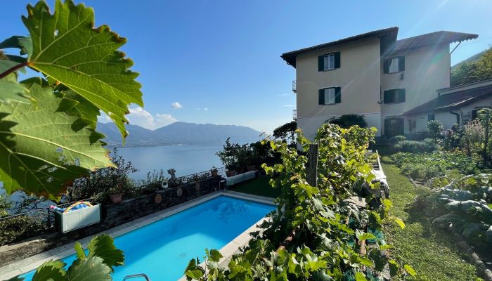 Historic Villa for sale Cannero Riviera, Piemont,  Italy