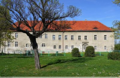 Castle for sale Bielawa, Wolności 92, Lower Silesian Voivodeship, Photo 3/7