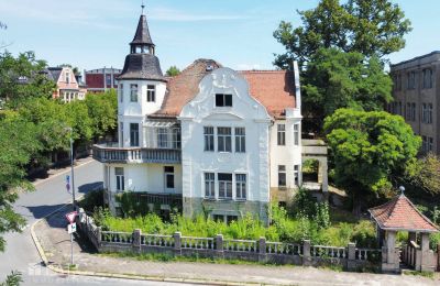 Character Properties, Old mansion in Apolda for renovation