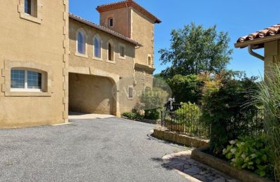 Historic property for sale Mirande, Occitania, Photo 2/45