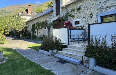 Manor House for sale Lourdes, Occitania, Outbuilding