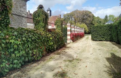 Castle for sale Bourgogne-Franche-Comté, Photo 2/14