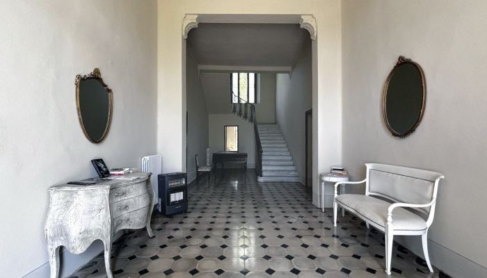 Historic Villa Fauglia 3