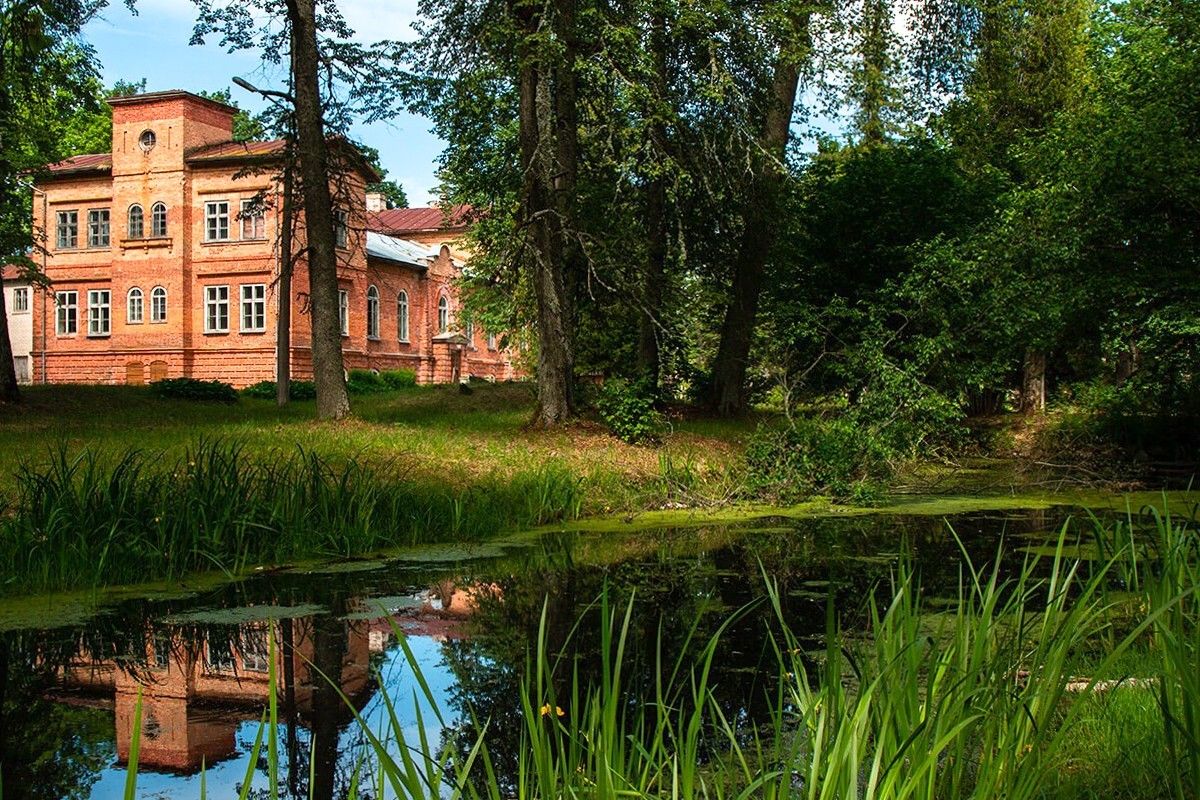 Photos  Spectacular 504 years old manor estate complex in northern Latvia awaiting its renaissance!