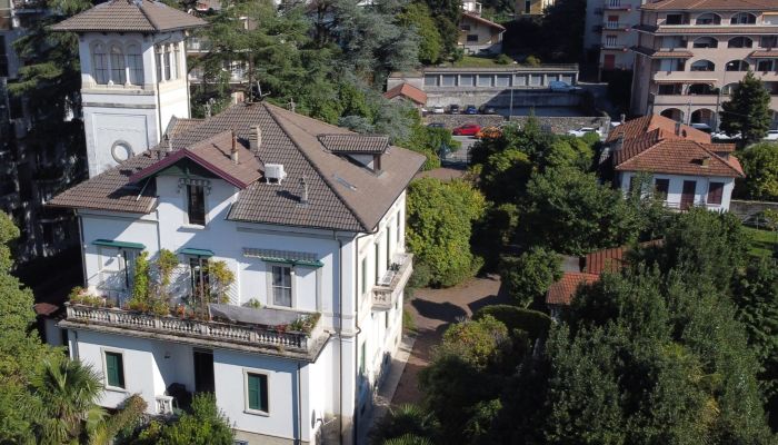 Historic Villa Verbania 4