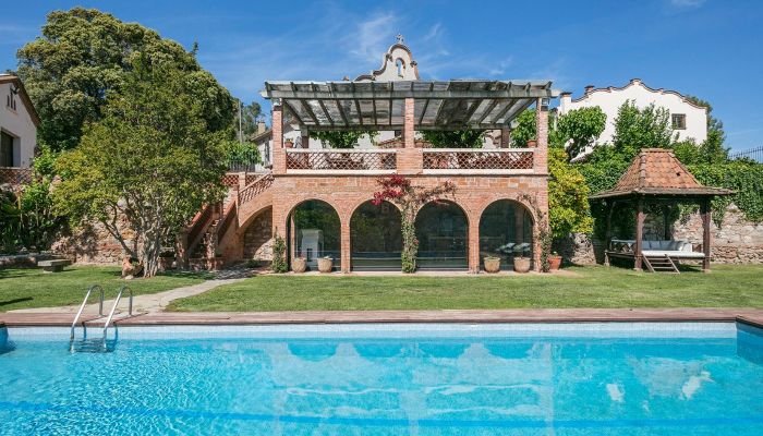 Historic Villa Castellar del Vallès 5