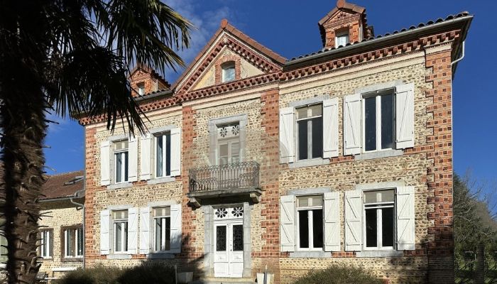 Country House for sale Trie-sur-Baïse, Occitania,  France